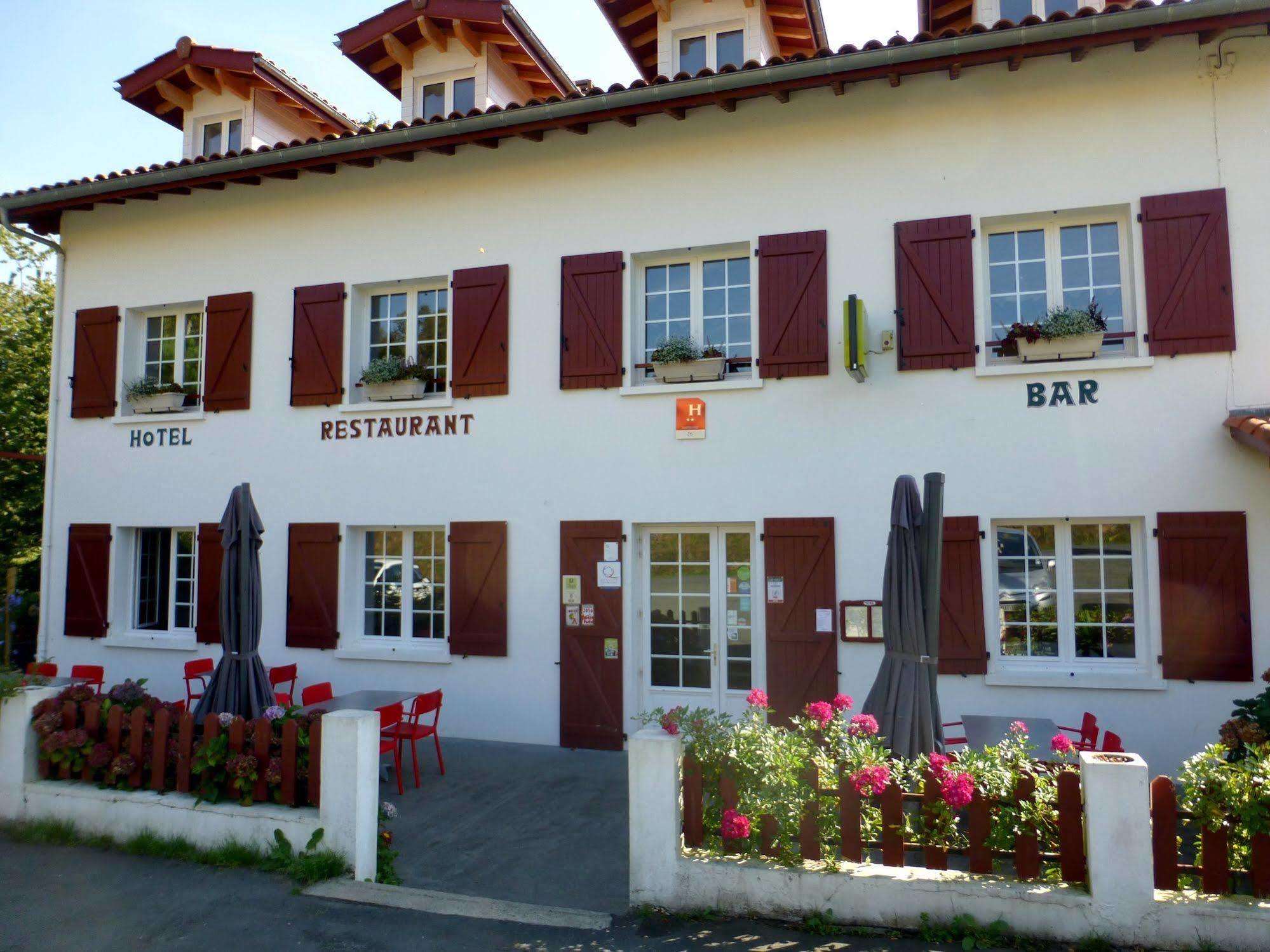 LOGIS Hôtel St Sylvestre Aldudes Exterior foto