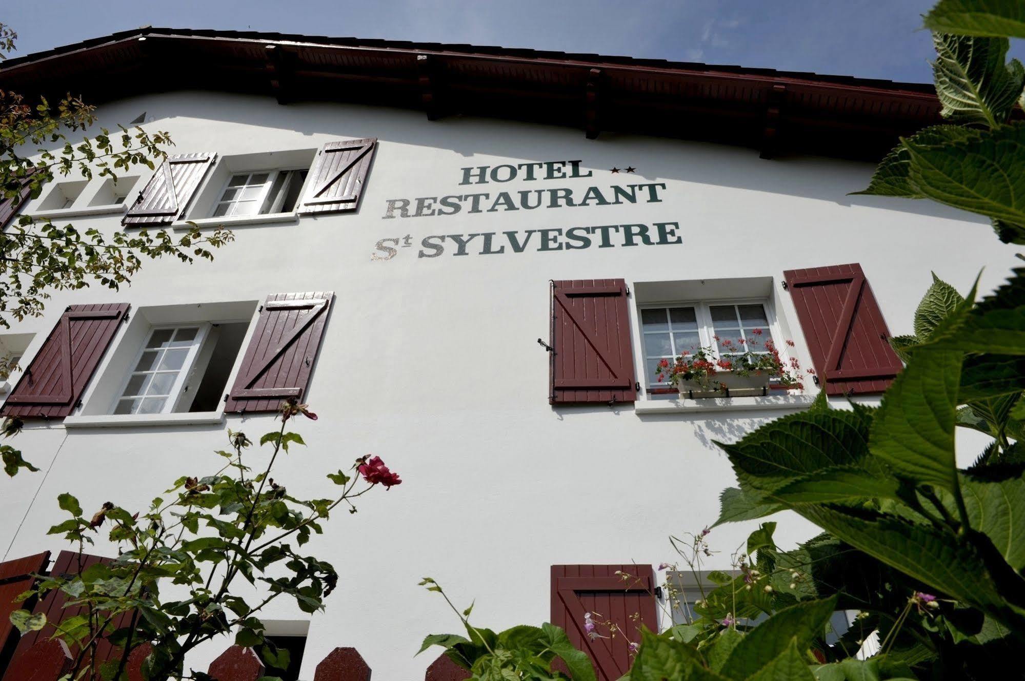 LOGIS Hôtel St Sylvestre Aldudes Exterior foto